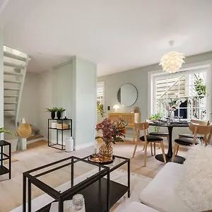 Det Gronne Huset I Verftsgaten Villa